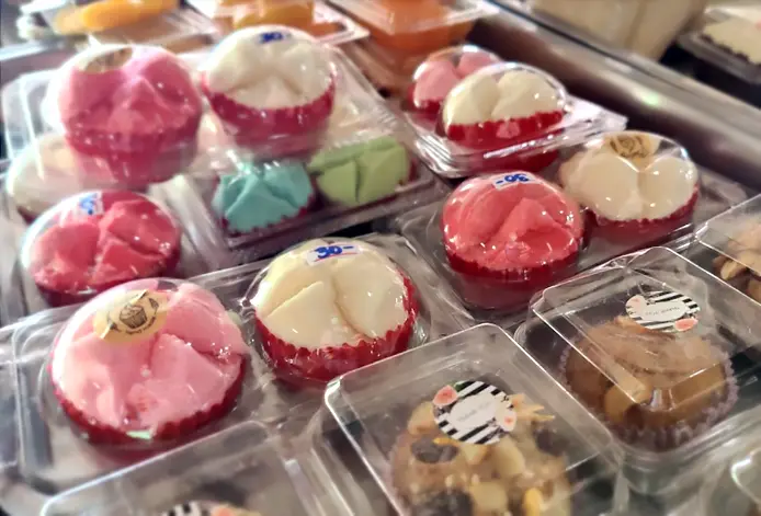 khao lak bang niang fresh morning market snacks