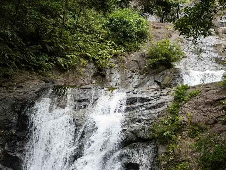 Lampi Waterfall 768x576