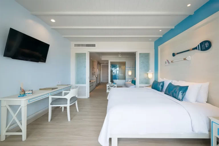 02L PoolAccess Family 768x512