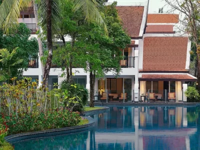 Deluxe Lagoon Pool Access 2 1 400x300