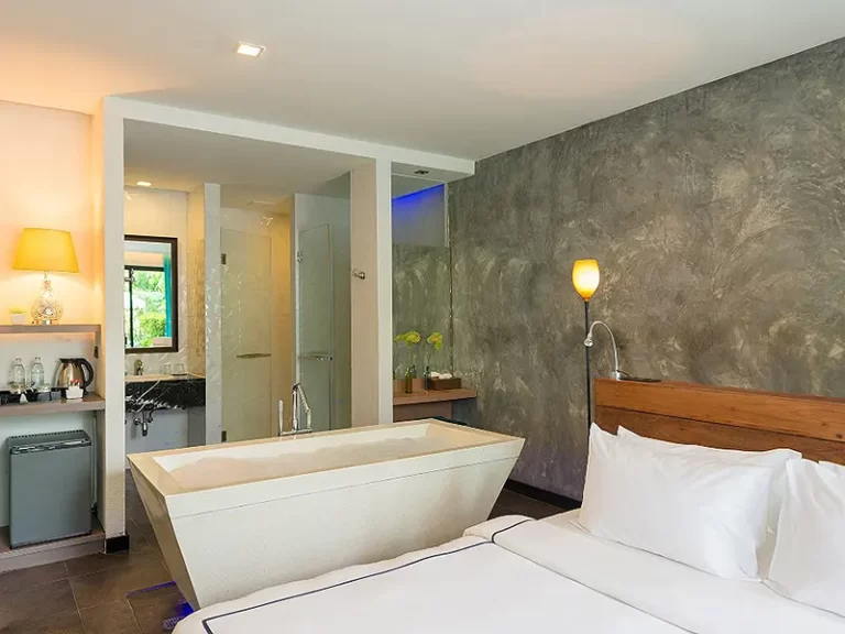 bay romance 01 768x576