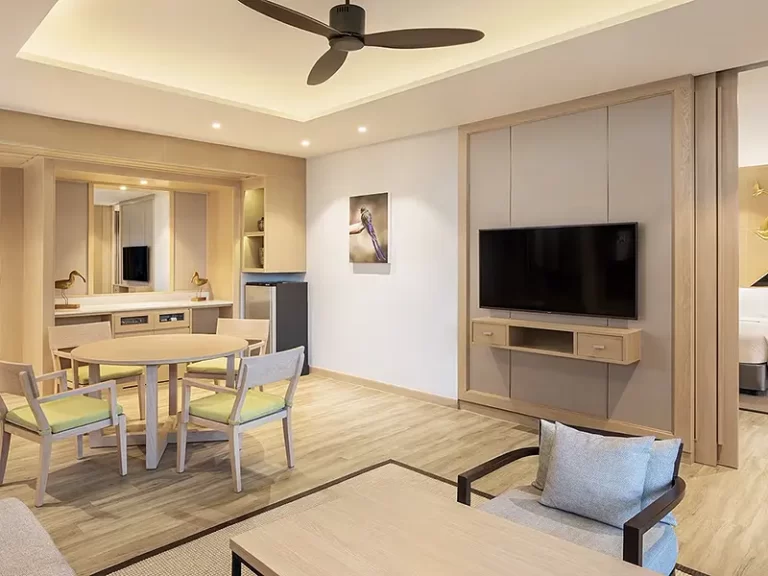 2 Bedroom Villa Bedroom King Bedroom Twins Oceanfront Oceanfront access Terrace 2 768x576