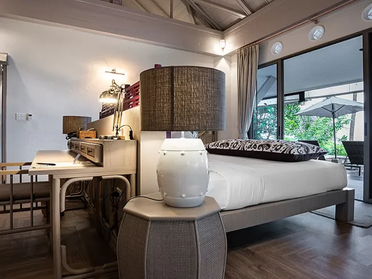 Dahlia Beachfront Pool villa 2 768x576