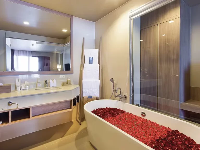 Deluxe Bungalow Beachfront Mountain Wing 3 768x576