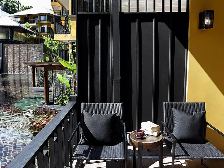 Hibiscus Pool access 1 768x576