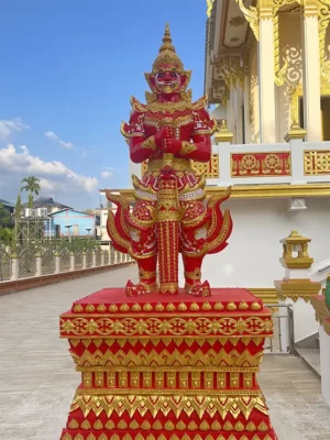 Yak at Ubosot Wat Phanat Nikhom