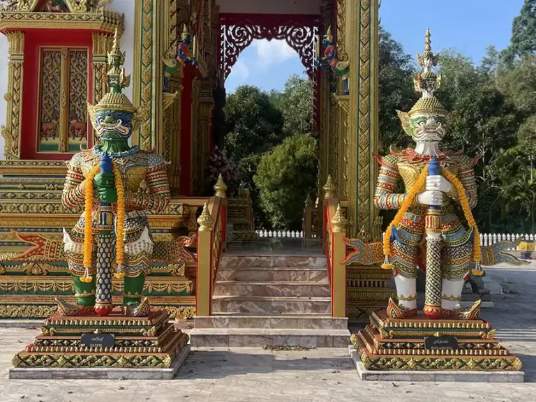 Yak at Wat Khuk Khak 2 768x576